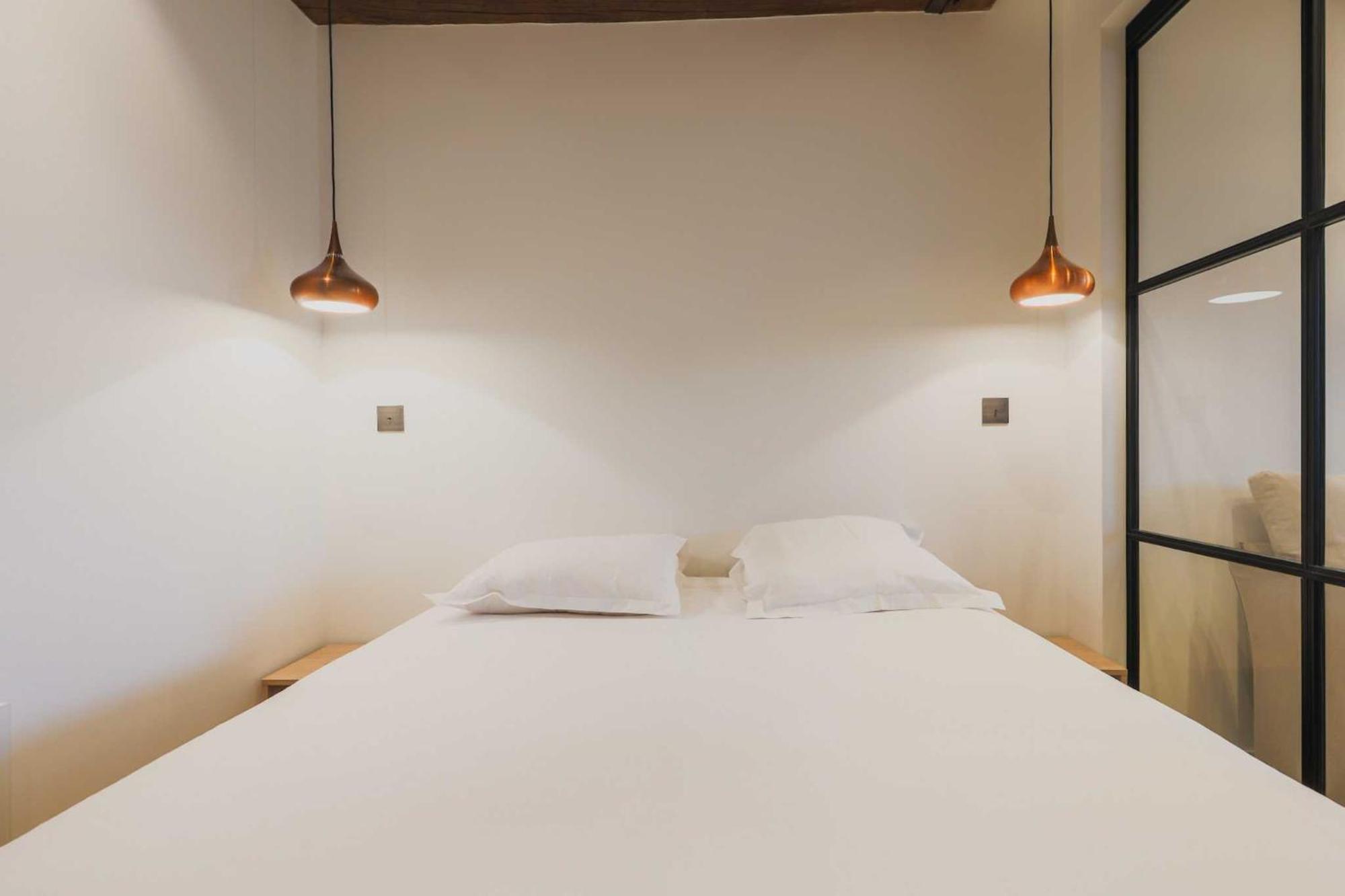 Modern Flat -1br-2p- In The Heart Of The Marais Appartamento Parigi